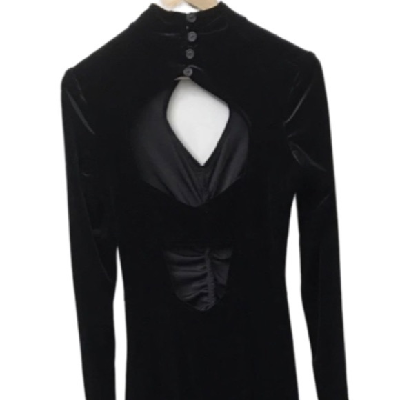 Elegant Black Long Sleeve Dress - Picture 13 of 13